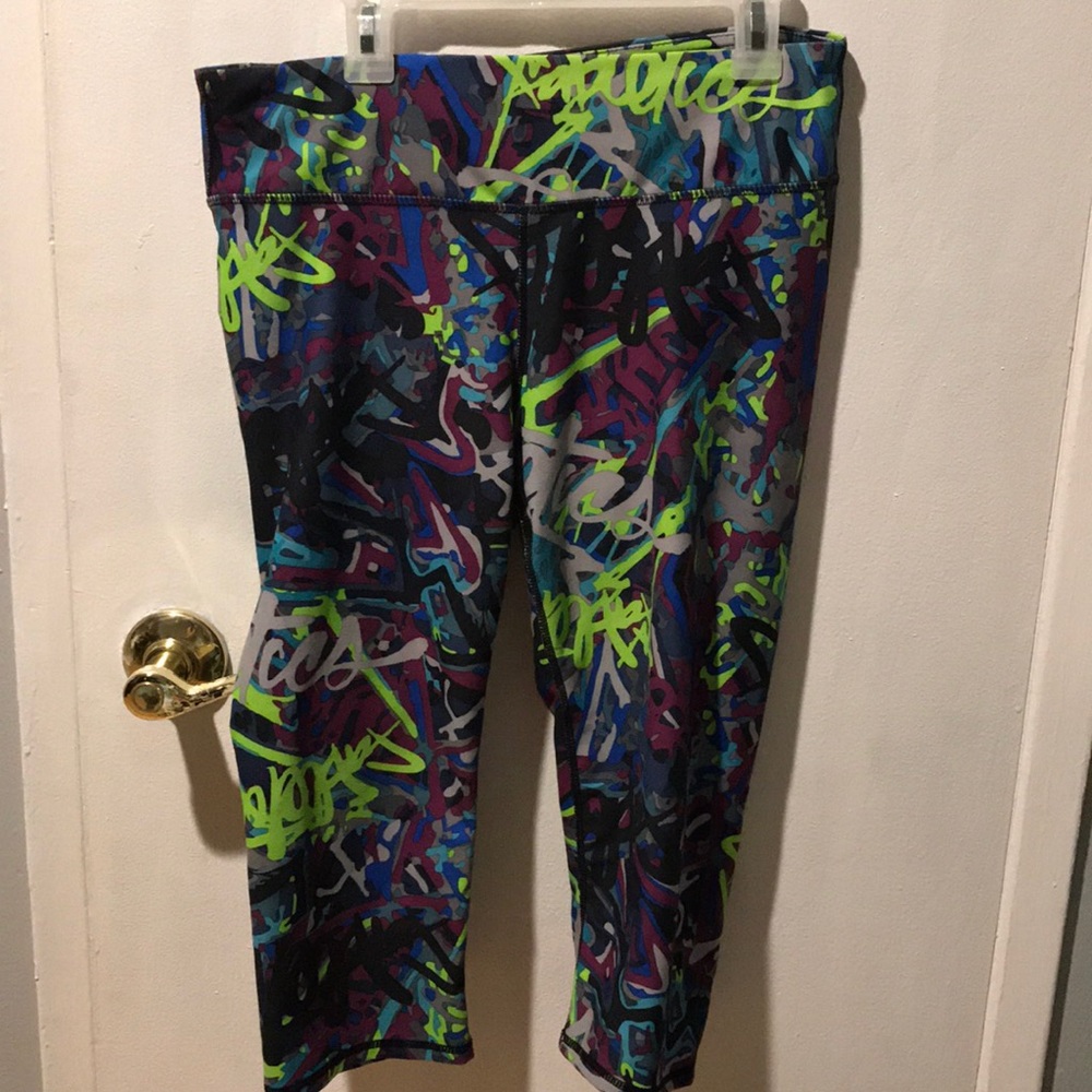 Kate Hudson Fabletics Colorful Cropped Leggings